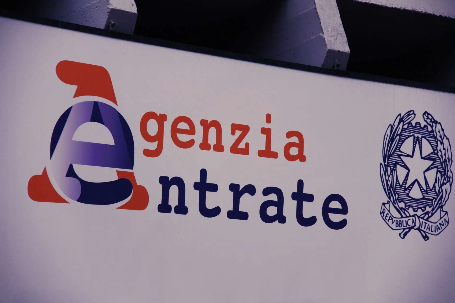 Conto bancario sopra i 10.000 euro: le nuove regole e le conseguenze Conto bancario sopra i 10.000 euro: le nuove regole e le conseguenze
