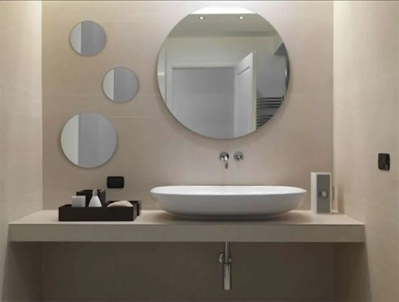 Insetti in bagno: perché compaiono a giugno e come eliminarli in modo sicuro Insetti in bagno: perché compaiono a giugno e come eliminarli in modo sicuro