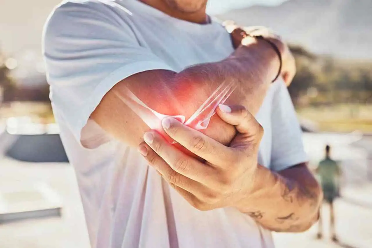 Dolori articolari improvvisi? I segnali che non devi mai ignorare in vacanza