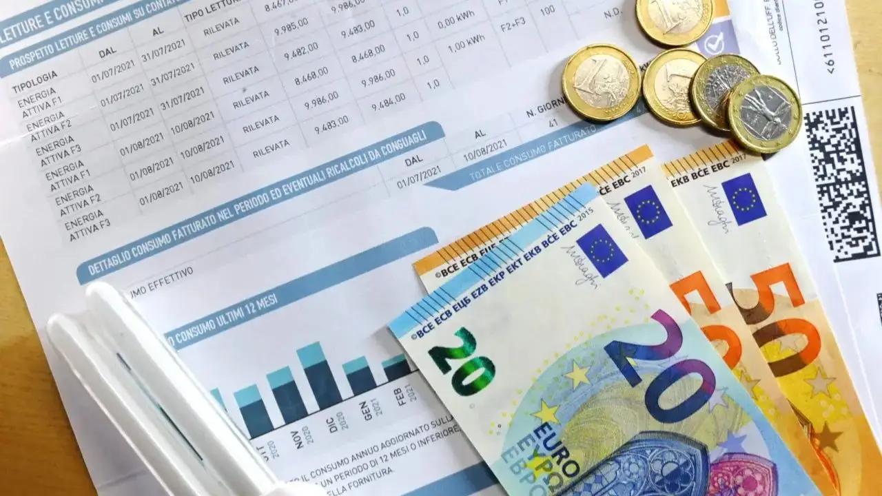 Hai più di 10.000 euro sul conto? Ecco cosa devi fare subito Hai più di 10.000 euro sul conto? Ecco cosa devi fare subito