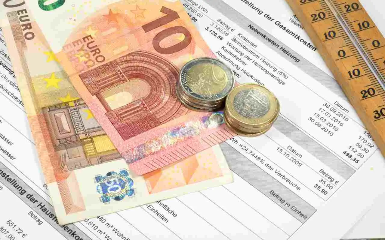 Hai più di 10.000 euro sul conto? Ecco cosa devi fare subito Hai più di 10.000 euro sul conto? Ecco cosa devi fare subito