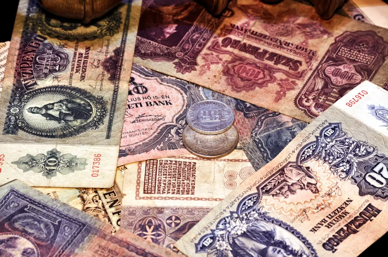 Lire, banconote e monete antiche: dove si nascondono i veri tesori Lire, banconote e monete antiche: dove si nascondono i veri tesori
