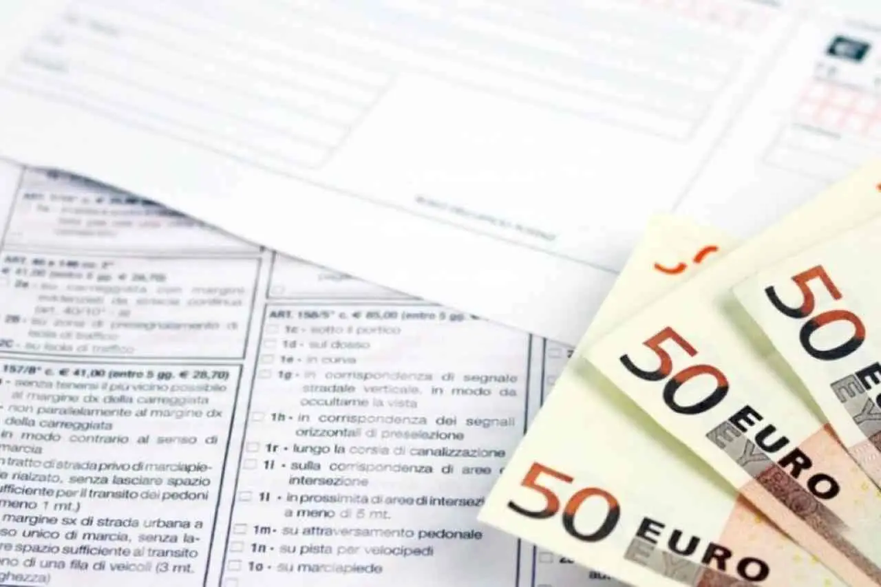 Attenzione ai bonifici superiori a 5000 euro: cosa può segnalare il fisco Attenzione ai bonifici superiori a 5000 euro: cosa può segnalare il fisco