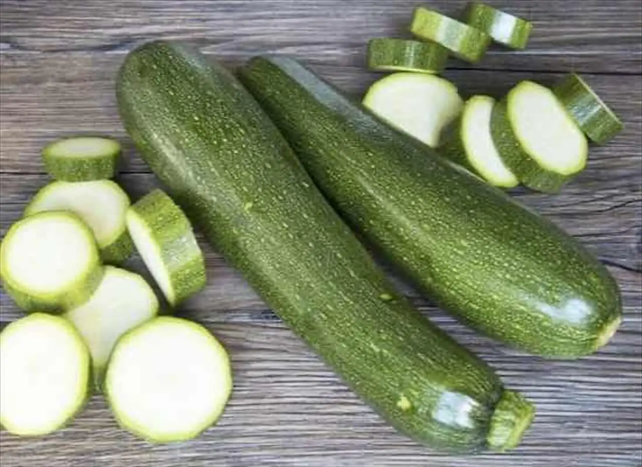 Prova questa tecnica antica per aumentare la resa delle tue zucchine con risultati immediati Prova questa tecnica antica per aumentare la resa delle tue zucchine con risultati immediati
