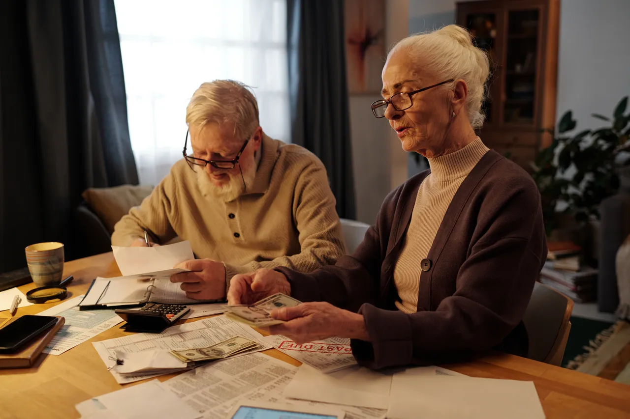 Pensionati, nuova procedura per richiedere importi integrativi: ecco come fare Pensionati, nuova procedura per richiedere importi integrativi: ecco come fare